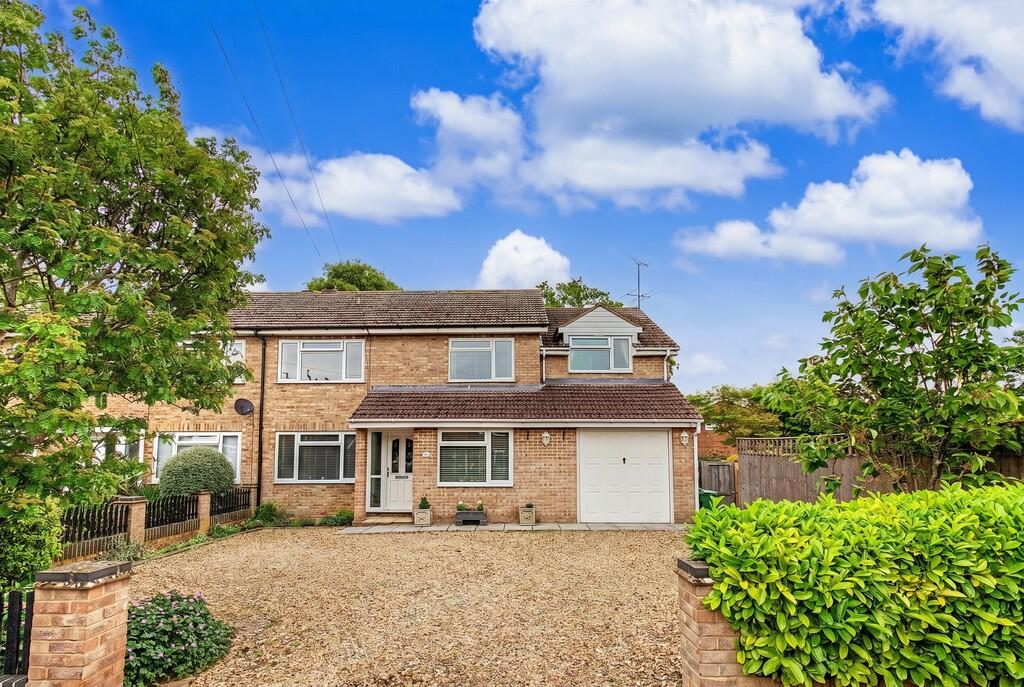 Main image of property: Ludsden Grove, Thame