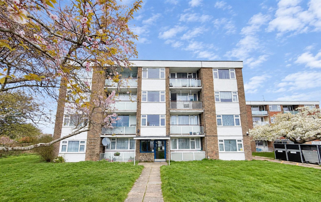 Fletching Road, Eastbourne, BN22 9DX