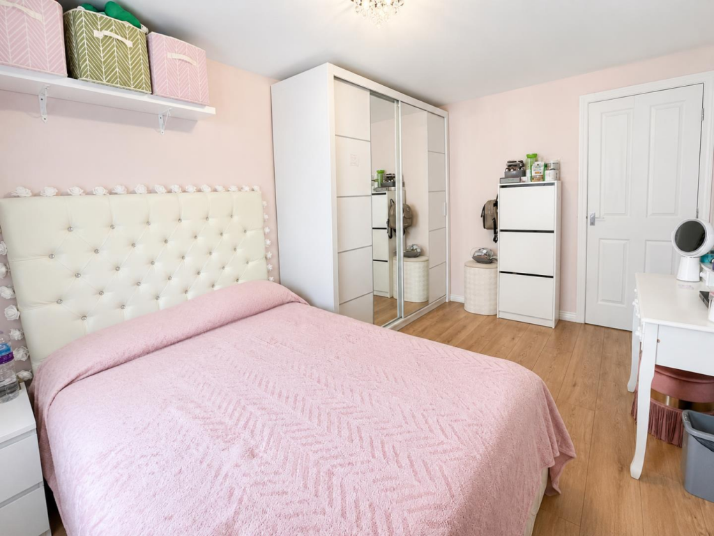 Turners Gardens, Wootton, Northampton - View 6