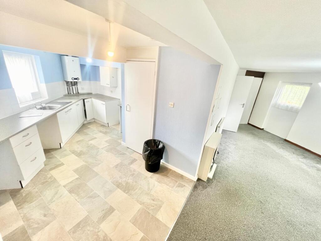 Apartment in Northampton, West Northamptonshire - View 5