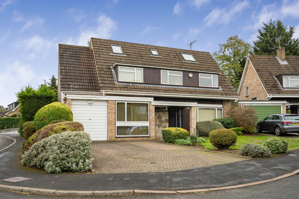 5-bed detached on Chiltern Close, Bushey, WD23, £1,150,000