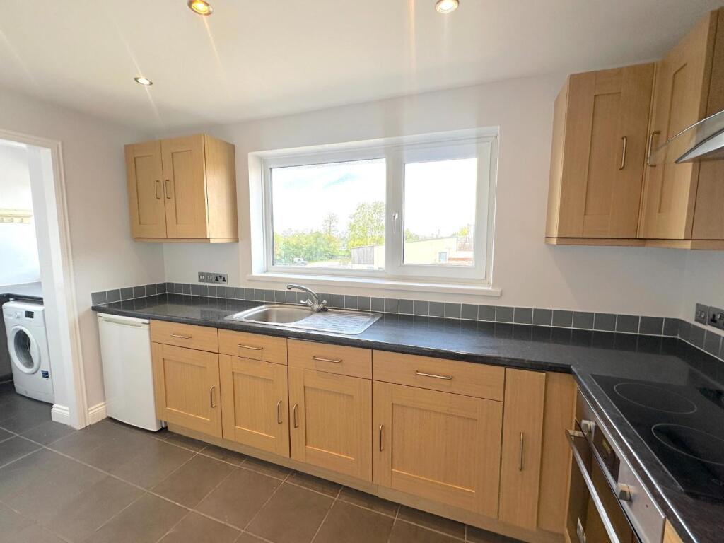 Apartment in Street, Somerset - View 3