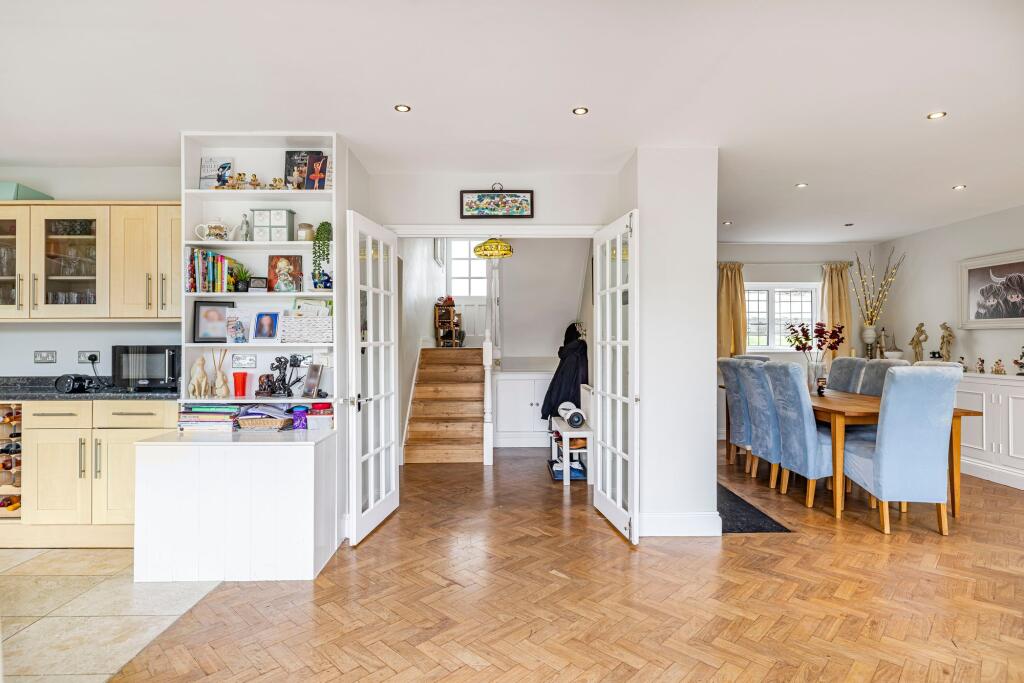 House in London - View 5