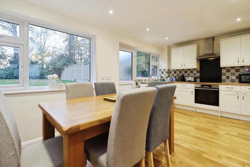 Pinewood Close, Shrewsbury, SY1 – pohled 6