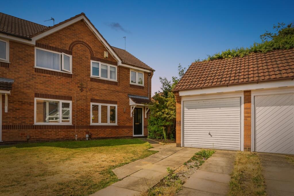 Main image of property: Franklin Close, Arnold, Nottinghamshire, NG5