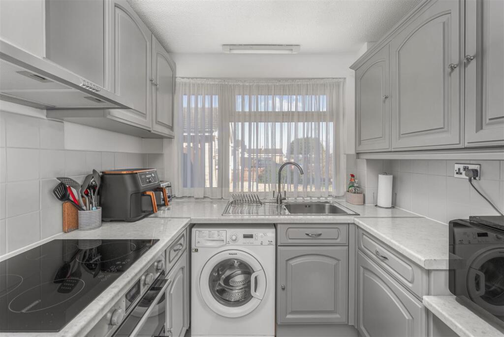 Brantwood Rise, Banbury photo 4