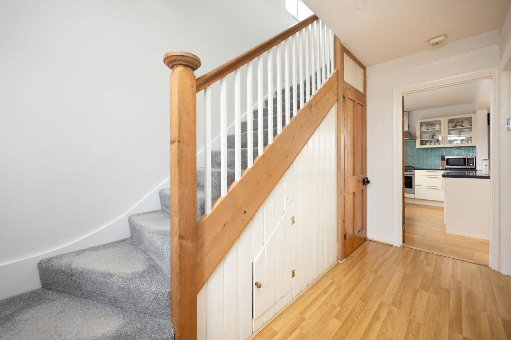 Greenway Lane, Chippenham, Wiltshire, SN15 1AE photo 2