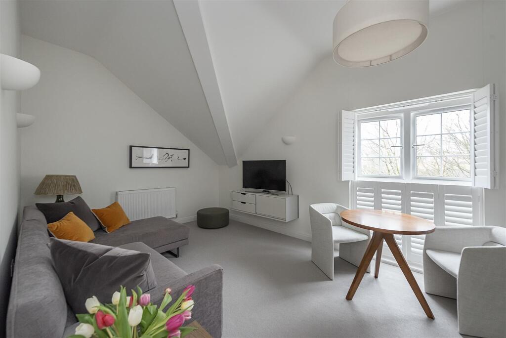 Apartment in St Albans - View 2