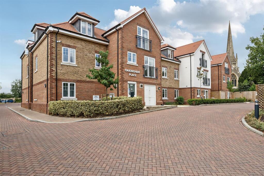 Main image of property: Oakingham Place, Reading Road, Wokingham, Berkshire, RG41 1EH