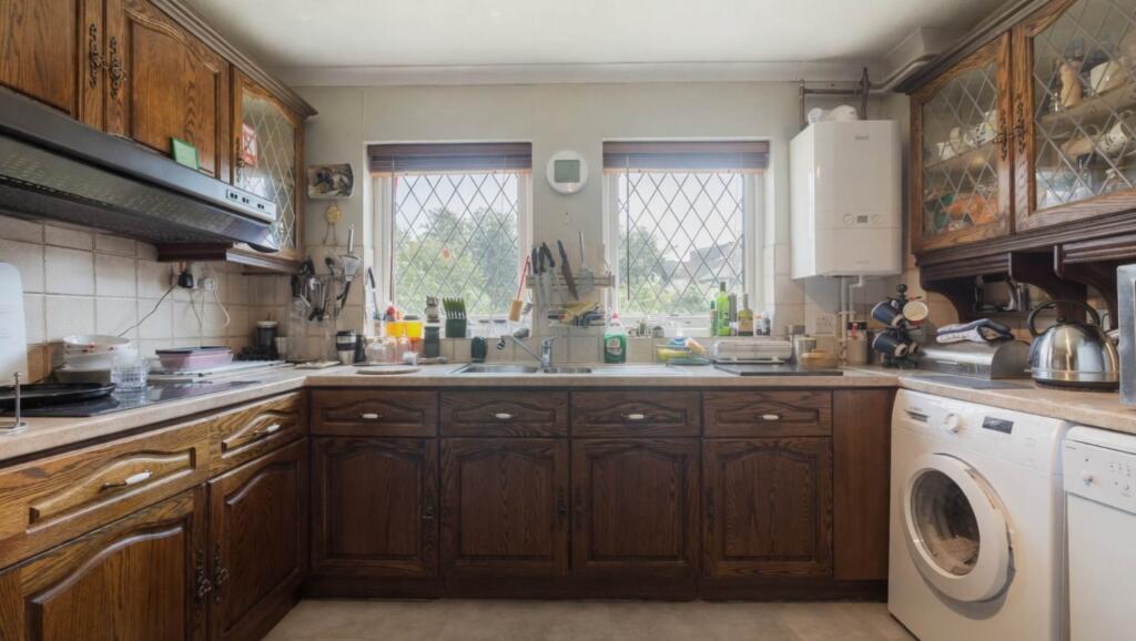 House in Hatfield, Old Hatfield - View 2