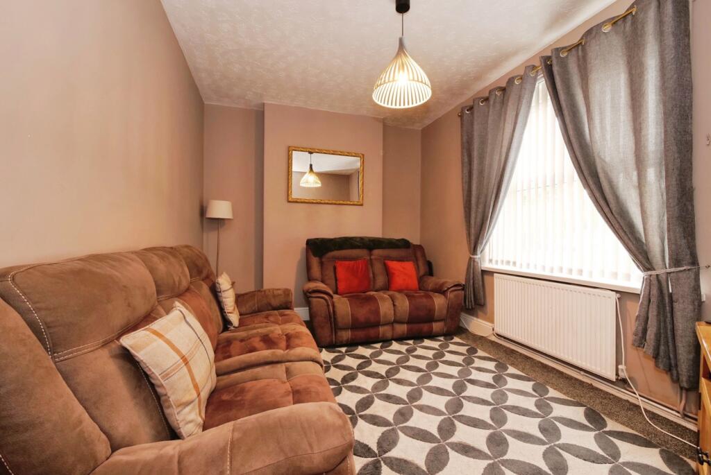 House in Gwauncaegurwen, Neath Port Talbot - View 4