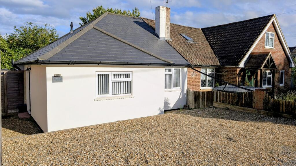 2-bed semi-detached on Somerset Avenue, Bordon, Hampshire, GU35, £359,950