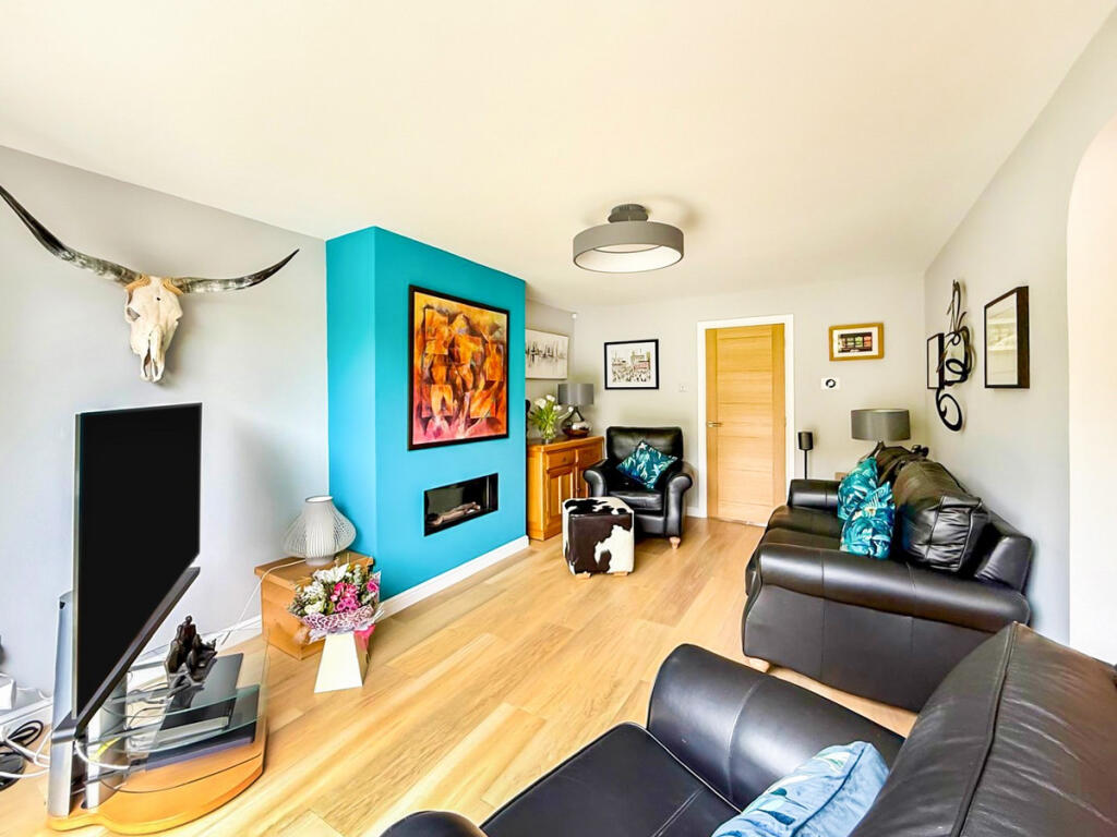 Riverbank, Hemel Hempstead, HP1 - View 3