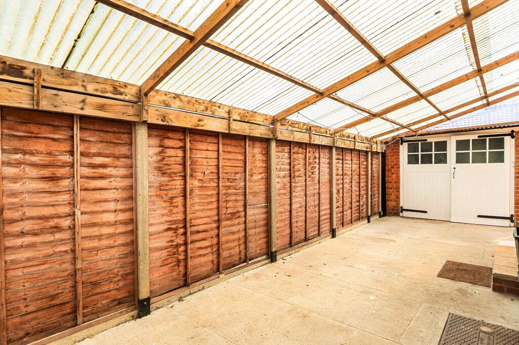 Reigate Road, Epsom, KT17 - View 4