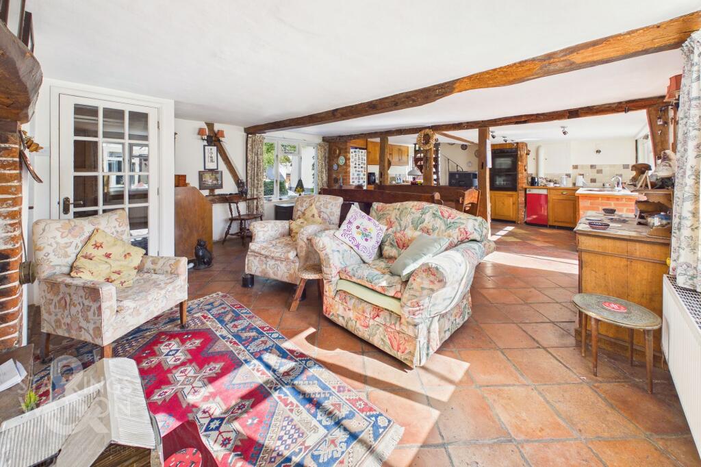 House in South Norfolk, Tasburgh - More