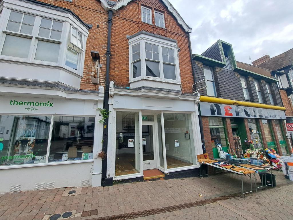 Main image of property: 51 Bridge Street, Evesham, Worcestershire, WR11 4SG