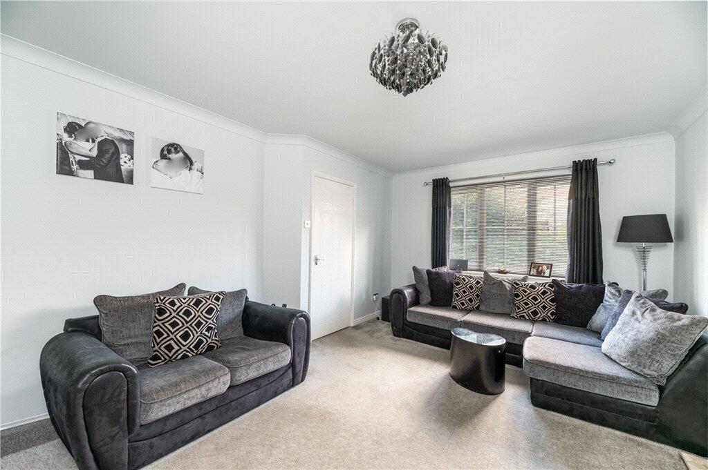 Hawthorne Drive, Gildersome, Morley, Leeds, LS27 - View 4