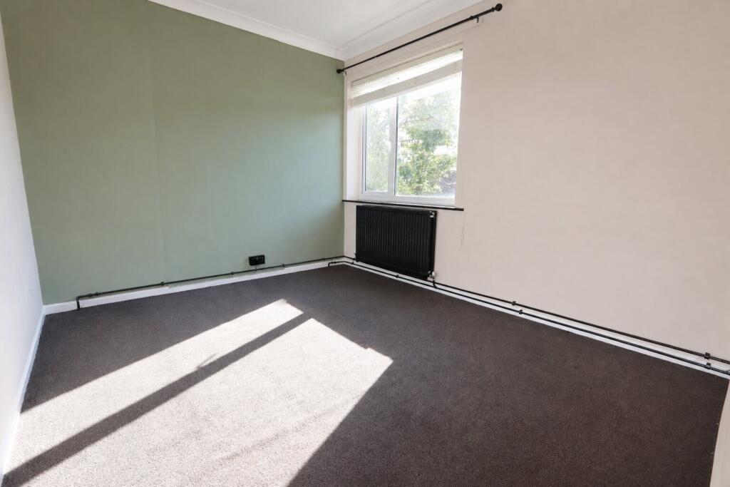 Dresden Close, Corby, NN18 photo 4