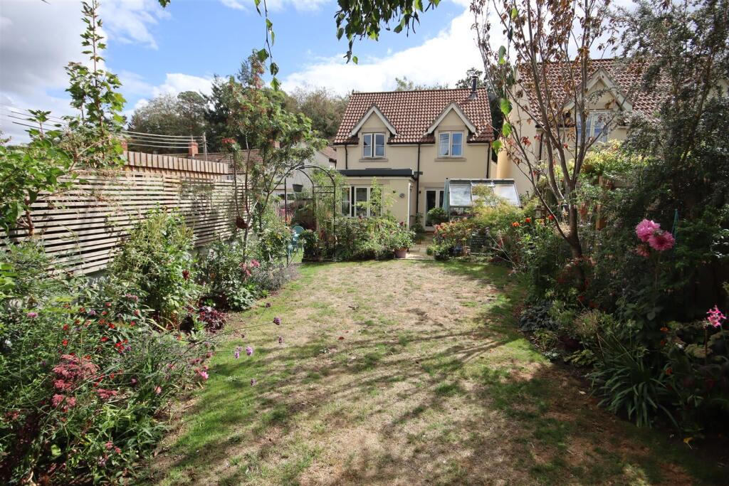 House in Derry Hill - View 2