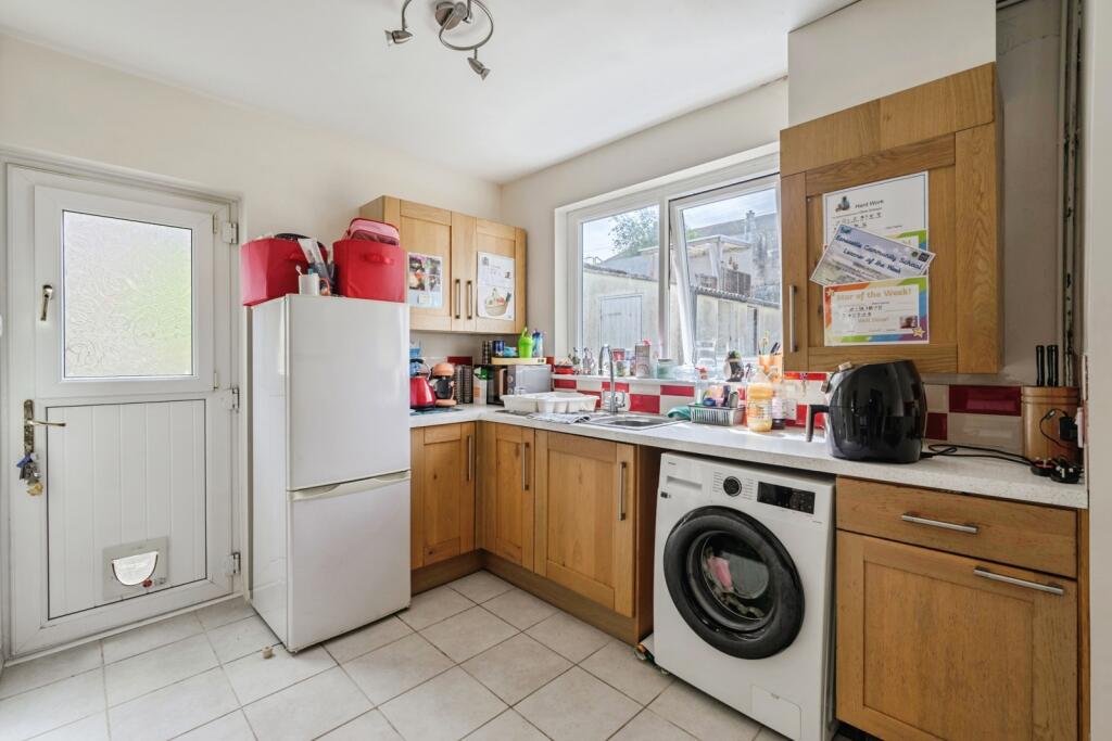 Rochford Crescent, Ernesettle, Plymouth, Devon, PL5 - Ansicht 5