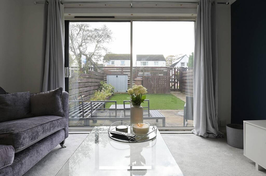 5 Mortonhall Park Green, Mortonhall, Edinburgh, EH17 8SP photo 3