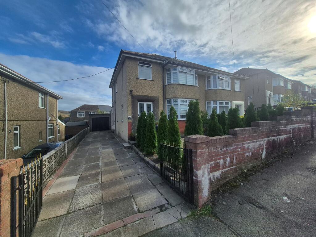 Main image of property: Tredegar Road, Ebbw Vale