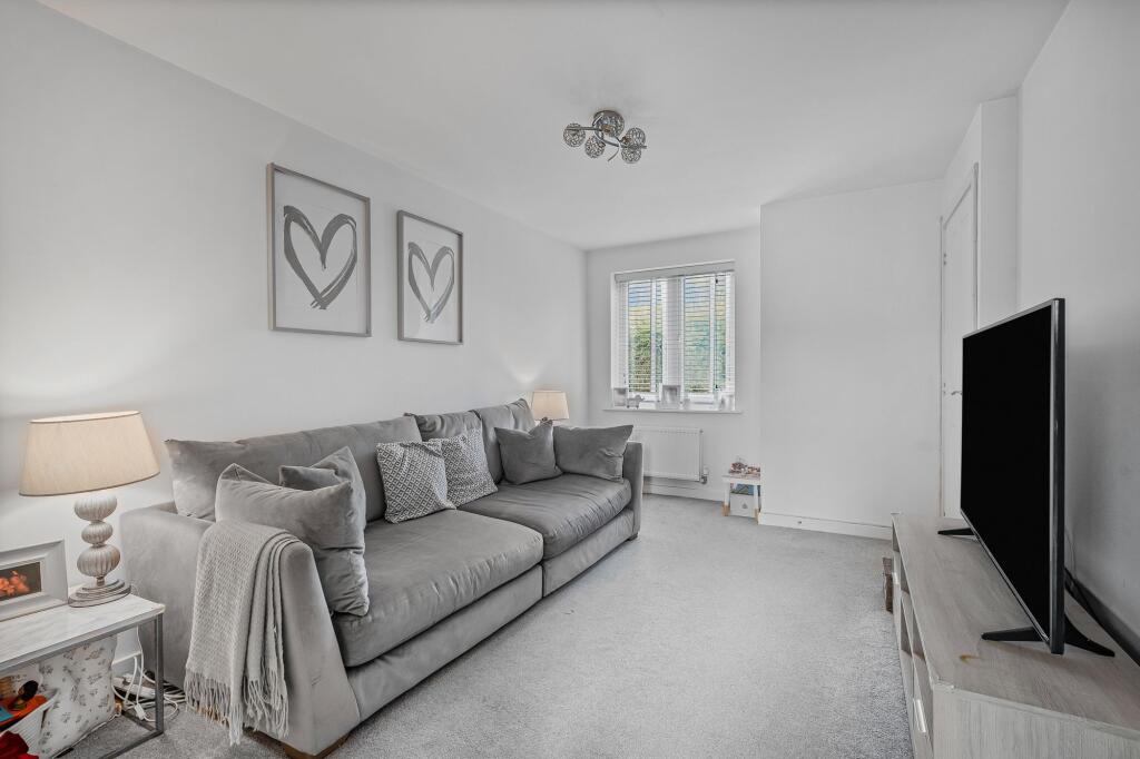 Alice Batt Road, Witney, OX29 photo 4