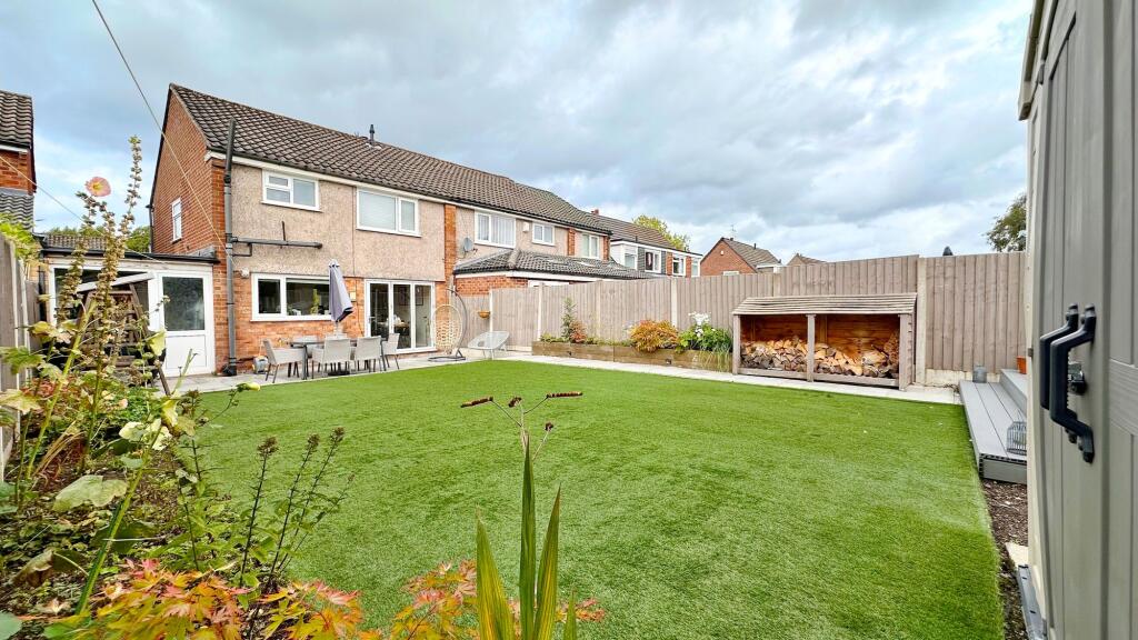 House in Stockport - View 4