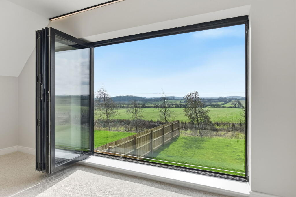 Additional image 9 of LAKE VIEW, Wawensmere Road, Wootton Wawen, Henley-In-Arden, Warwickshire, B95 6BW