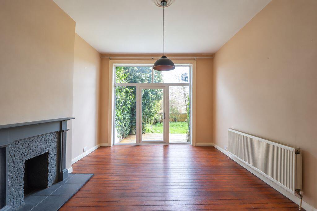 Apartment in Southend-on-Sea - More