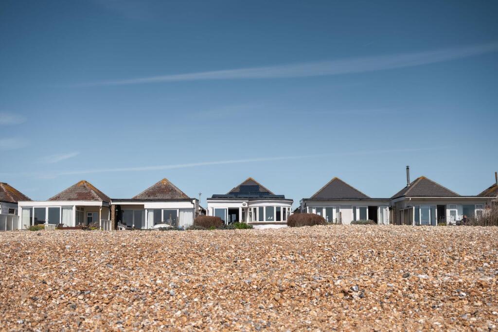 The Vistas, Pevensey Bay, East Sussex photo 4
