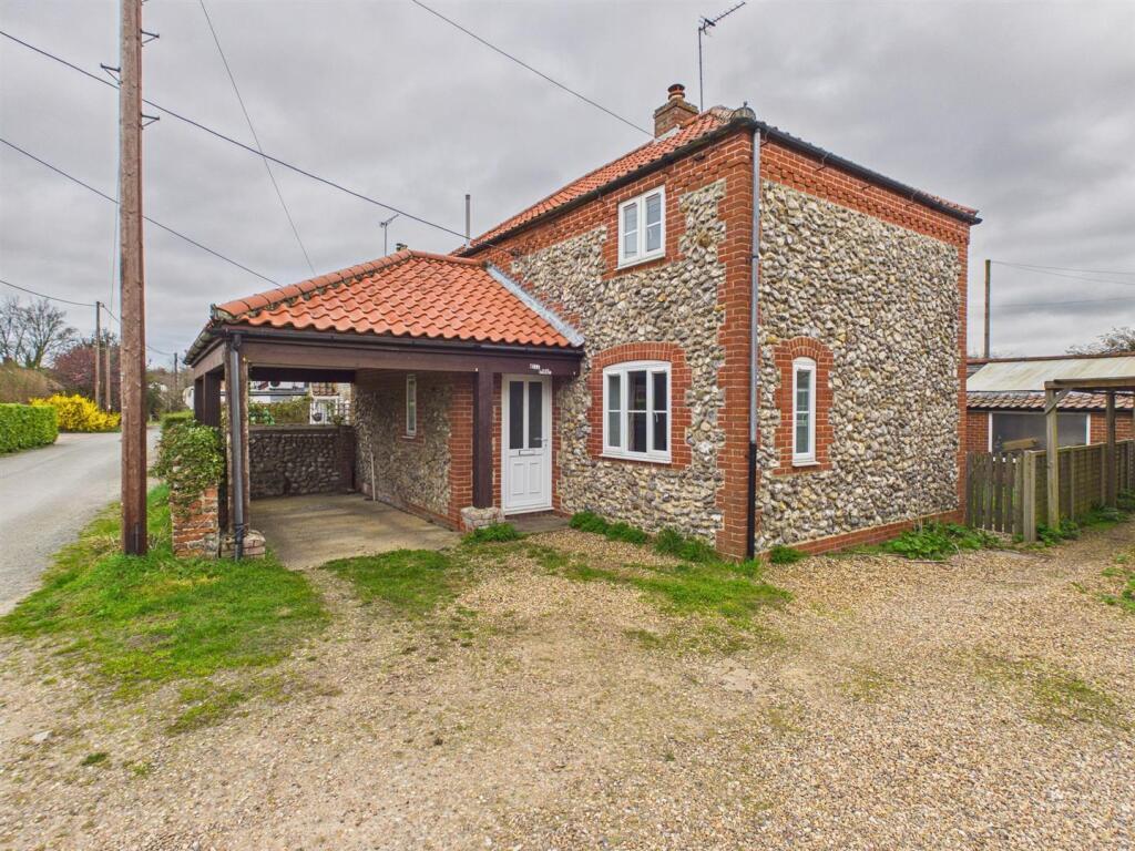 Main image of property: Old Turnpike Road, Roughton, Norwich
