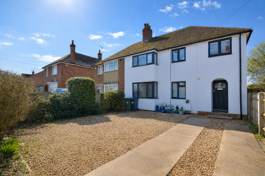 Main image of property: Chinnor Road, Thame