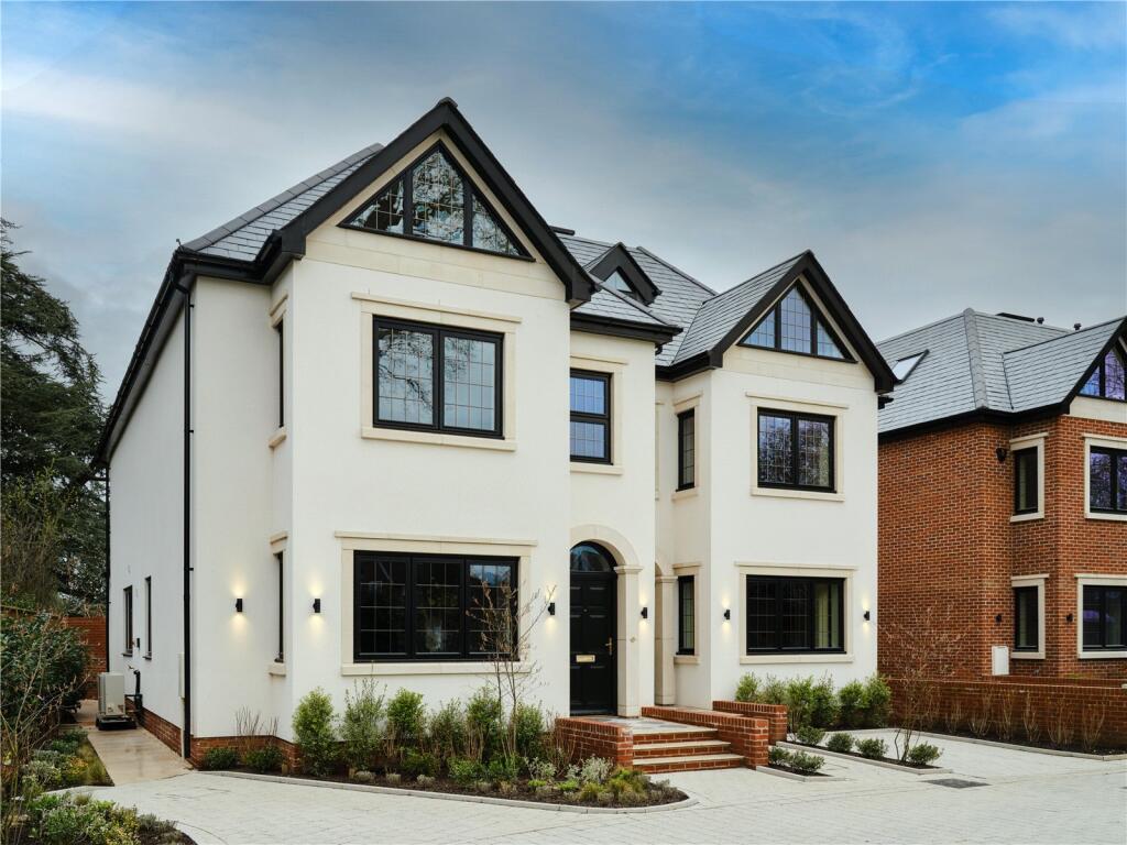 Main image of property: Mulberry House, 35 New Road, Esher, Surrey, KT10