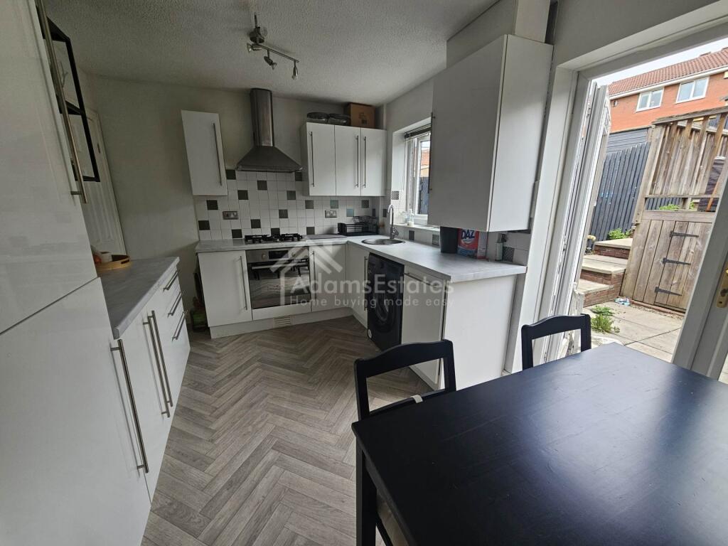 House in Wakefield - View 4