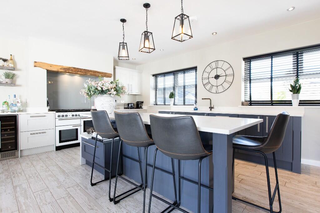 Main image of property: The Spinney, CH60