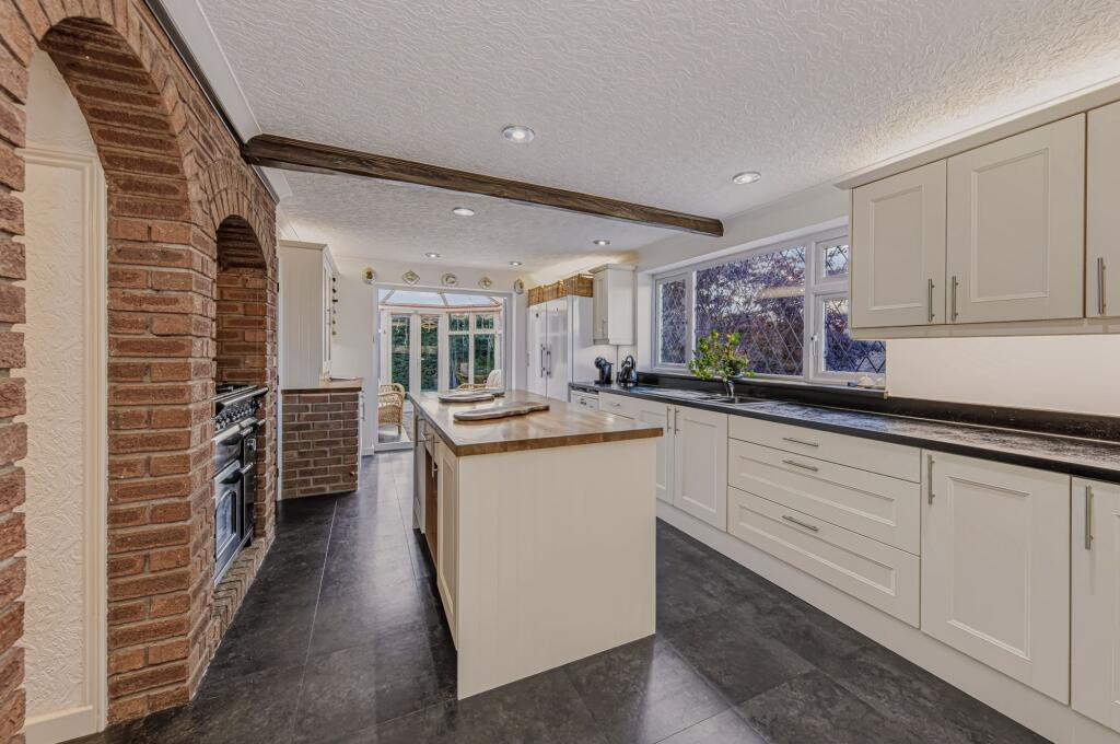 House in Newcastle-under-Lyme, Loggerheads - View 5