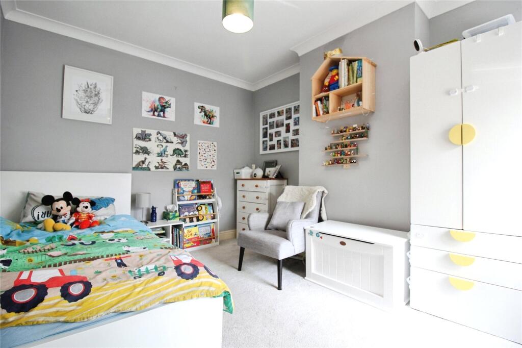 House in Reading, Katesgrove - More