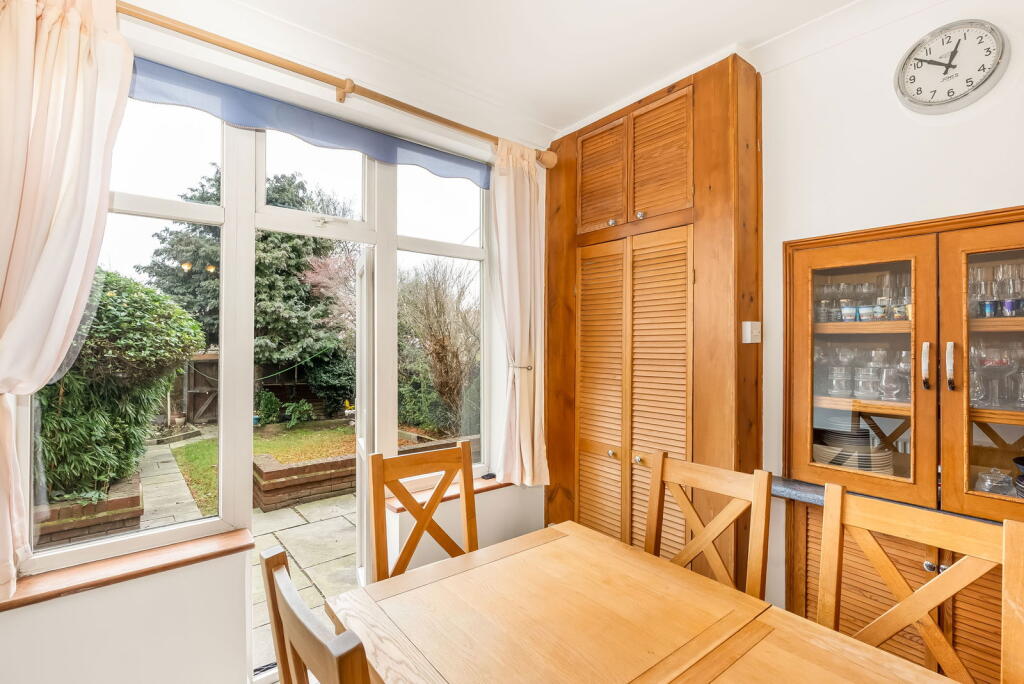 Woodford Road, South Woodford, London, E18 - View 6