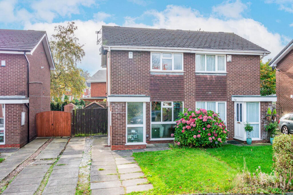 Main image of property: Rossett Drive, Davyhulme, Manchester, M41