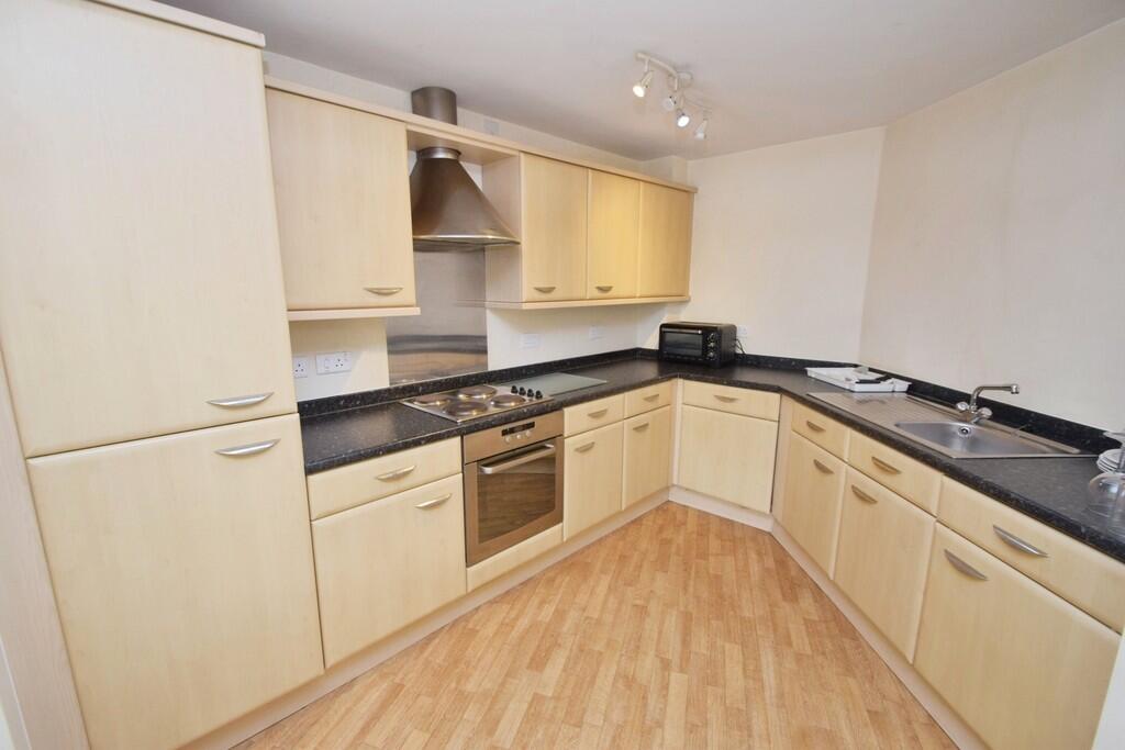Apartment in Bradford - View 5