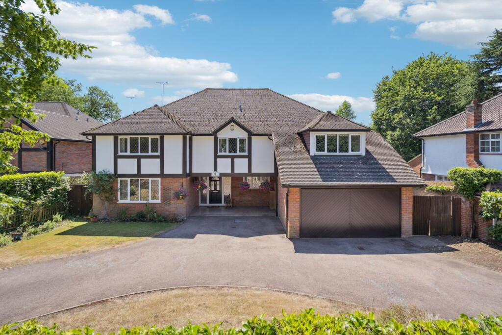 Main image of property: The Drive, Rickmansworth, WD3