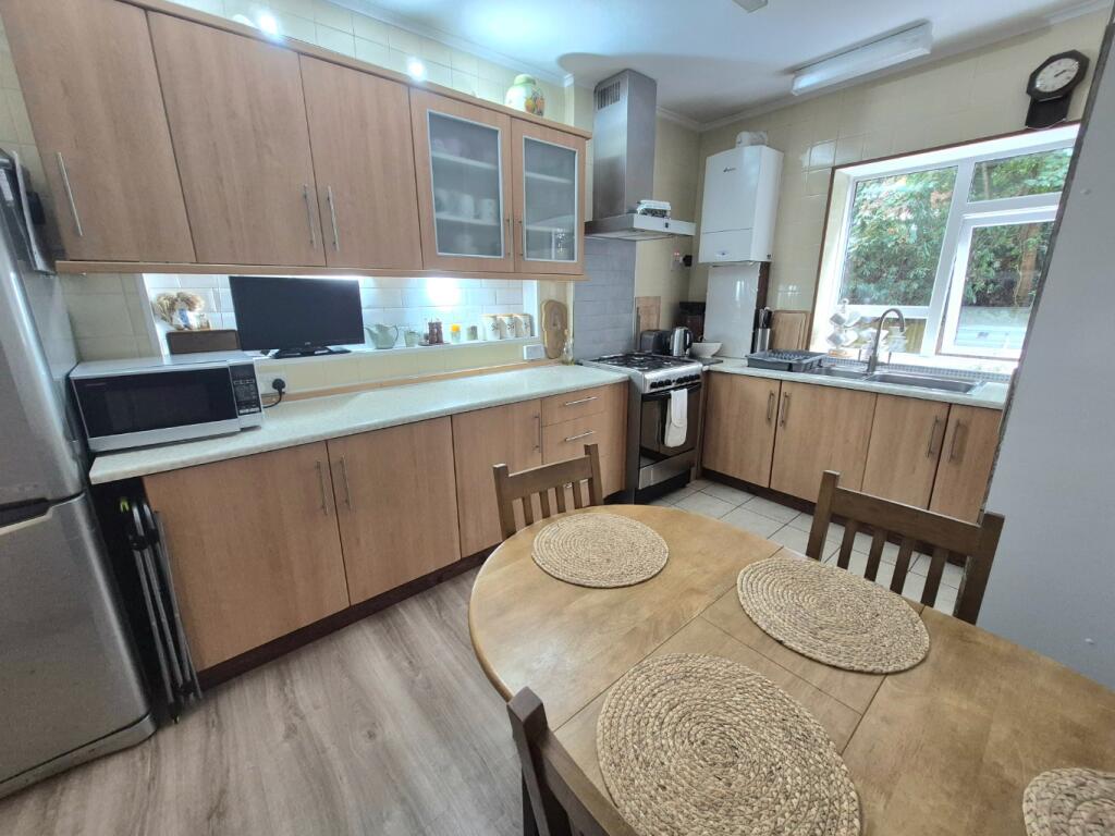 Apartment in Bournemouth - View 3