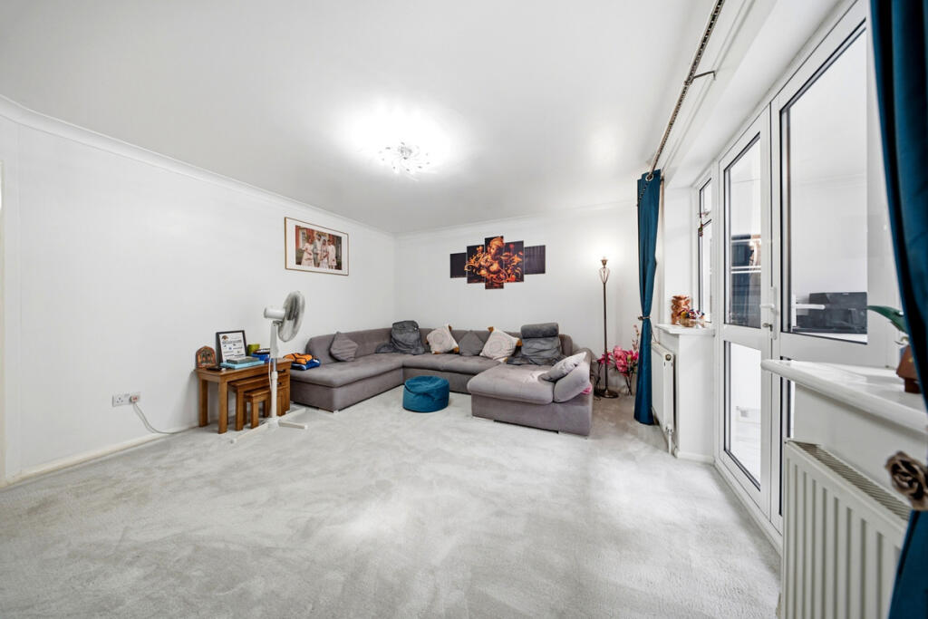 House in Twickenham - View 4