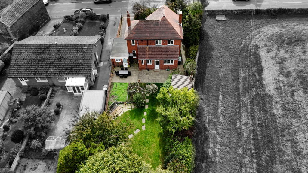 House in Wakefield - View 2
