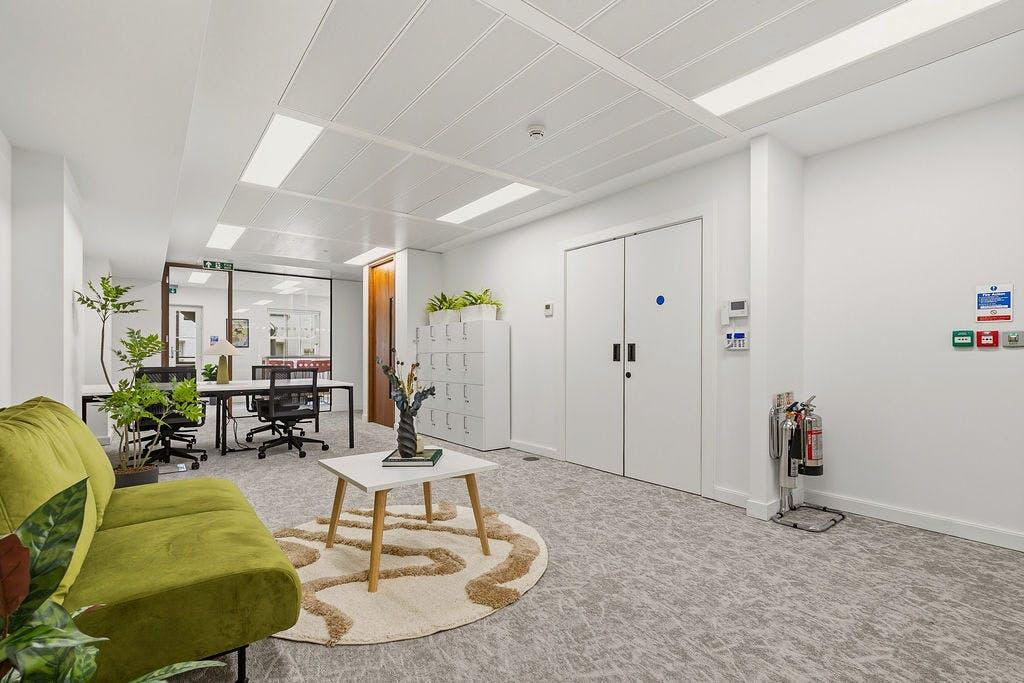 DoverStreet32,3rdFloor-56.jpg