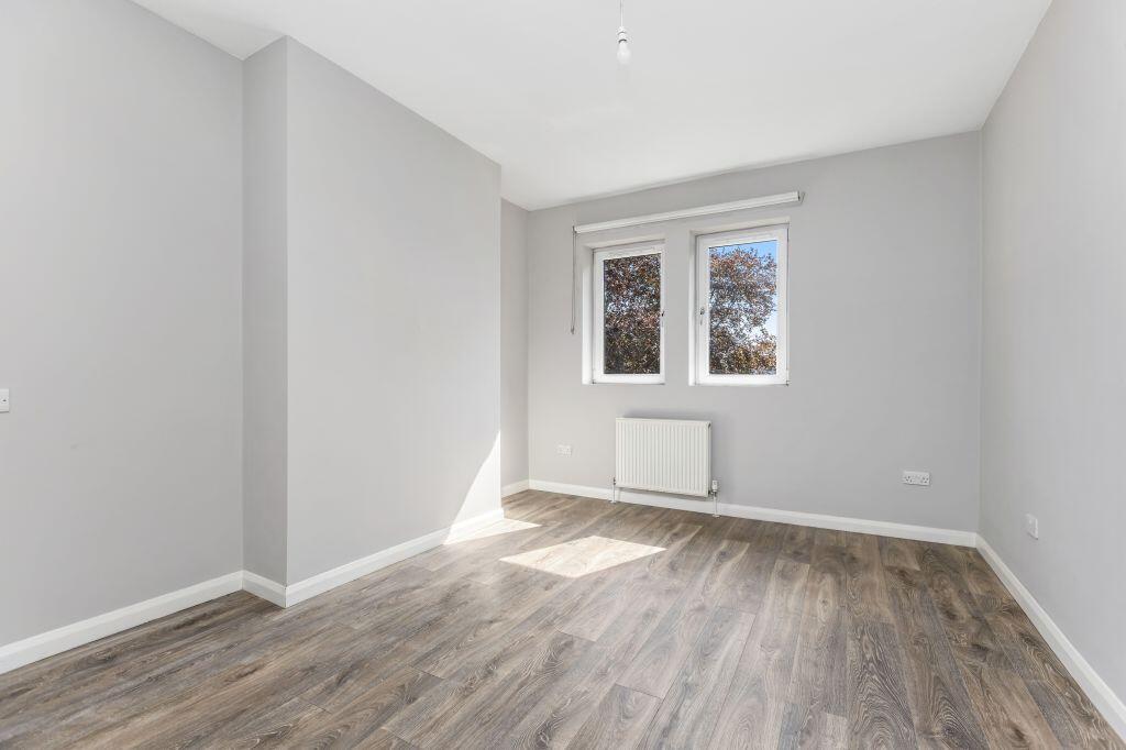 Apartment in Edinburgh - More