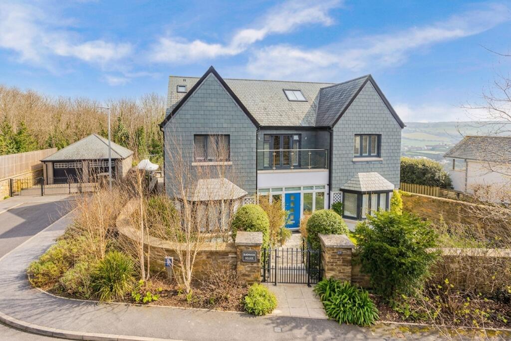 Main image of property: Mcilwraith Road, Salcombe