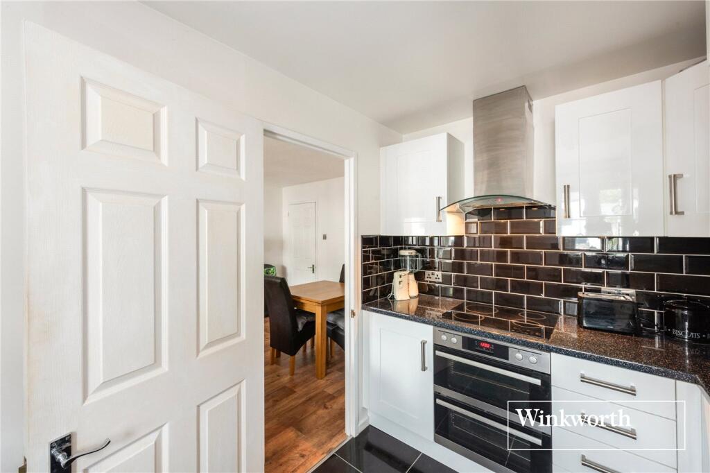Apartment in London - More