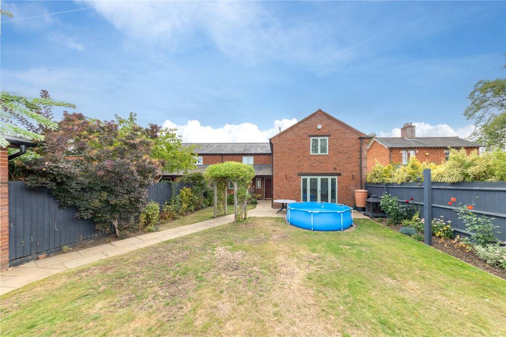 Main image of property: Glen Fields, Newport Pagnell, Buckinghamshire, MK16